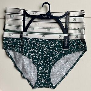GAP Women’s Cotton Hipster Underwear Size L, 5-Pack NEW WITH TAG